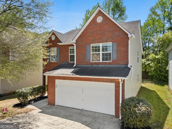 1883 Simmons Ln, Hampton, GA 30228