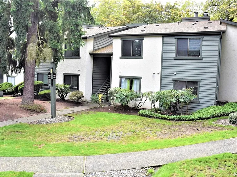 12905 126th Ct NE #L105 — Photo 39