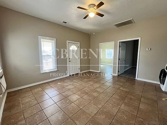 3rd image of 226 W York Ave