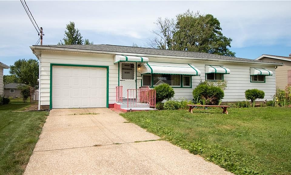1st image of 1442 E 32nd St