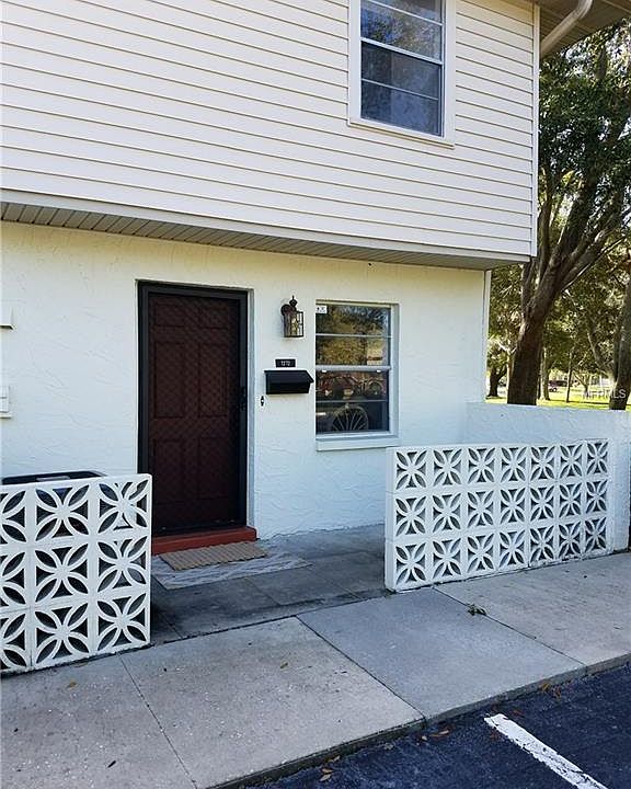 1st image of 7272 Moffatt Ln