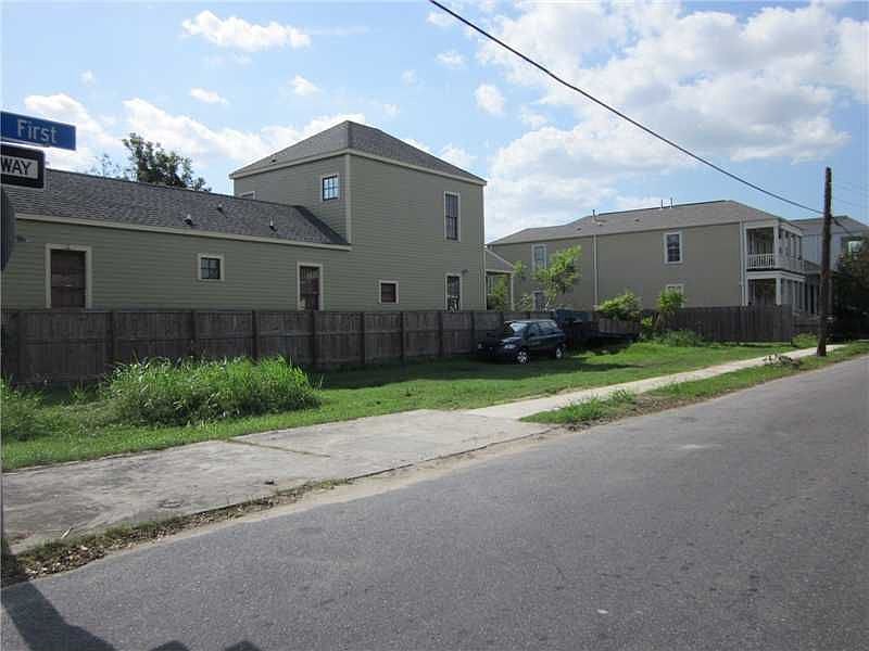 1st image of 600 Julia St #1