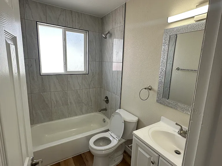 153 S 18th Ave #6 — Photo 4