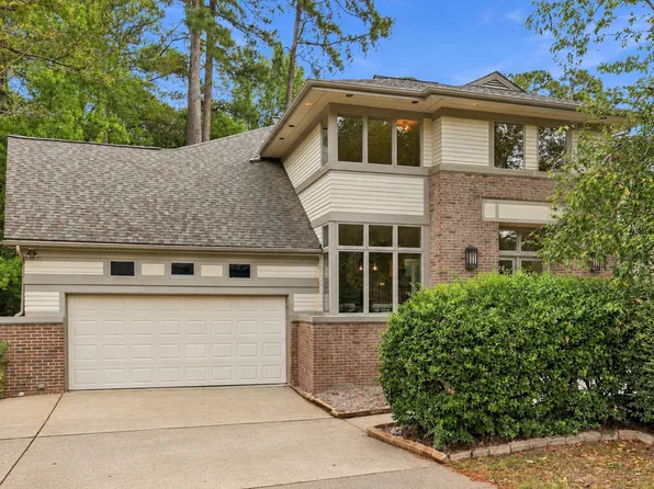 106 Wheatsbury Dr, Cary, NC 27513