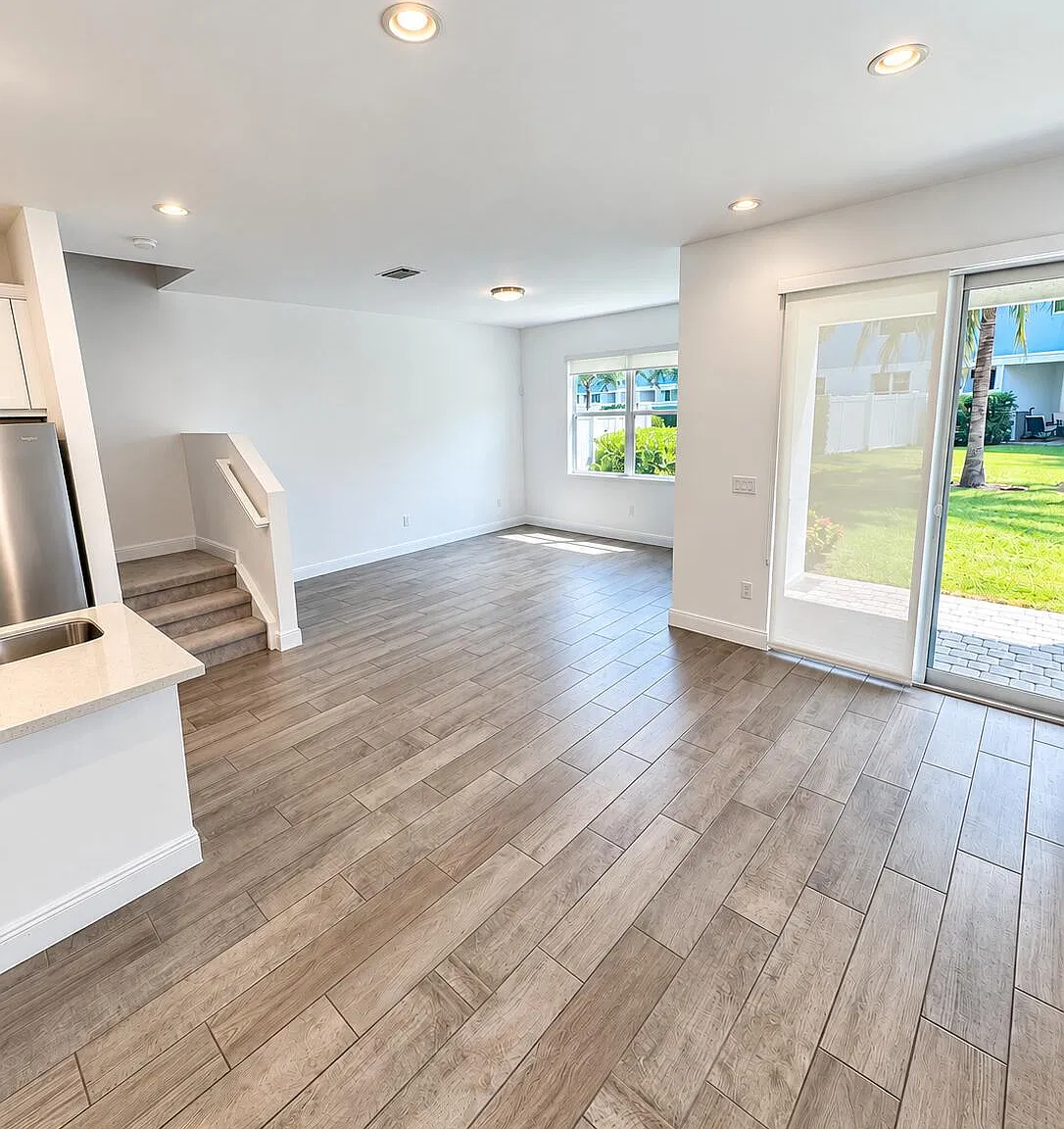 3 bed, 2.5 bath, 1888 sqft, $3,850 — Photo 3