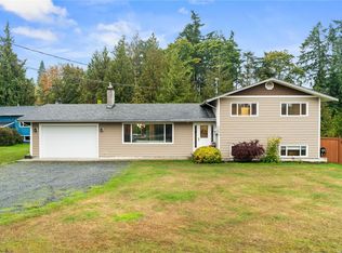 7554 Superior Rd, Lantzville, BC V0R 2H0