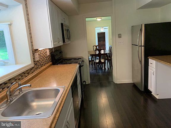 5th image of 3815 Millcreek Dr