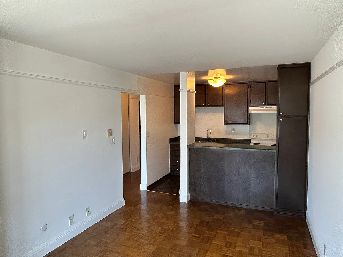 Building Photo - 211 27th Ave #2