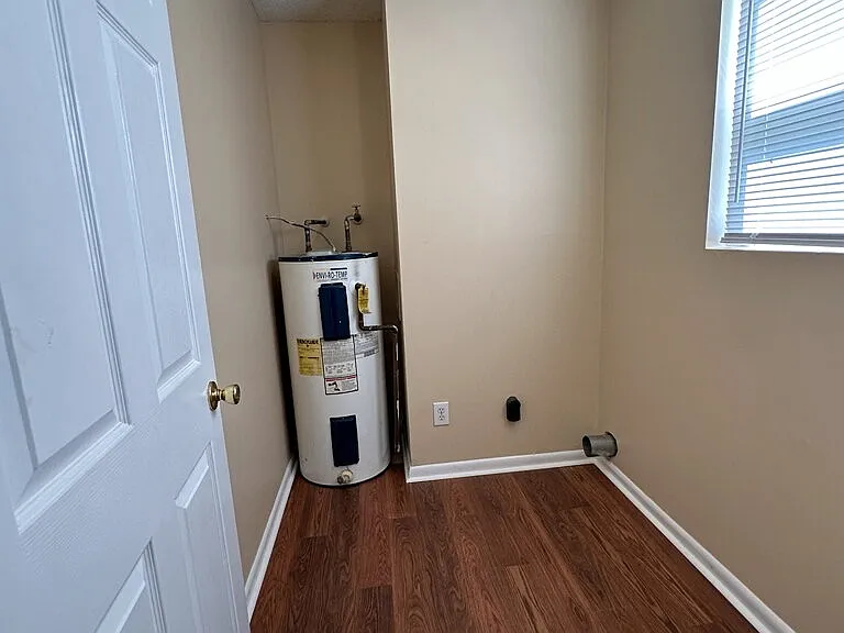 502 Thyme Ct — Photo 17