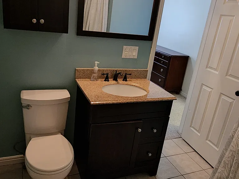 947 N University Ave #10 — Photo 11