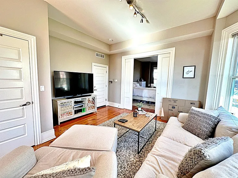 227 Webster St #1 — Photo 2