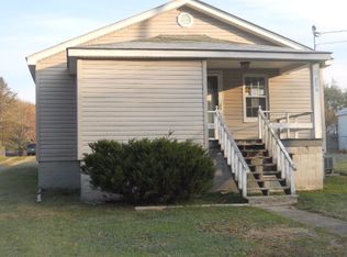 216 E Whitby Rd, Shady Spring, WV 25918