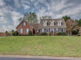 2663 Steeplechase Rd, Gastonia, NC 28056