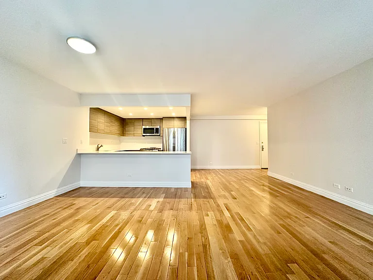160 W 97th St #11D — Photo 8