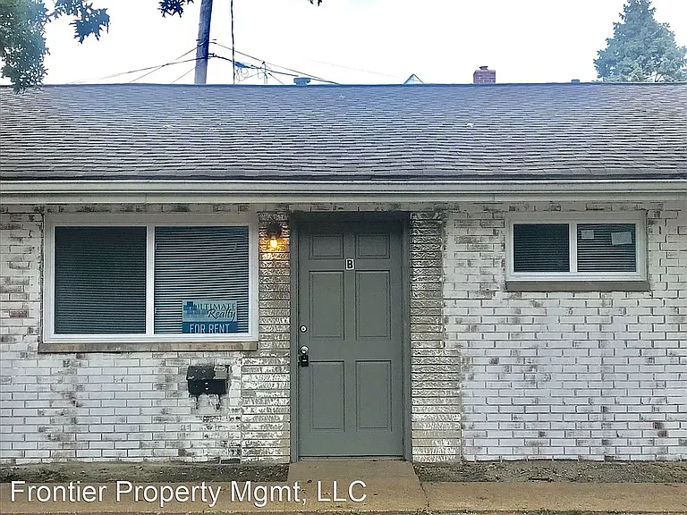 2219 Woodson Rd #G — Photo 7