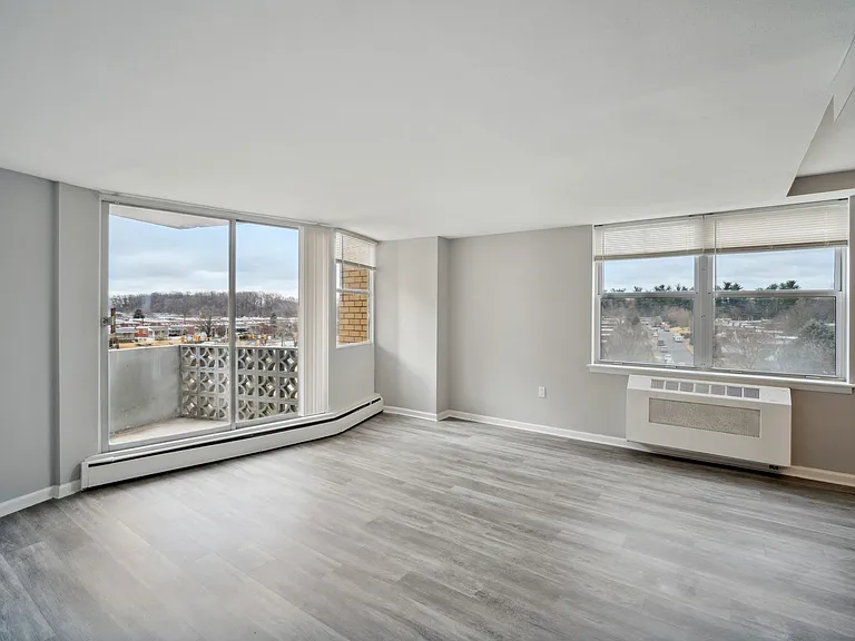 The Revere Apartments — Photo 5