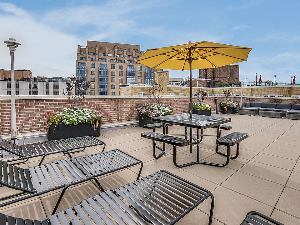 Rooftop deck with grills