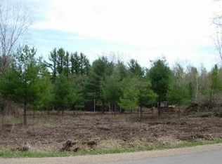 Robin Ln, Green Bay, WI 54313