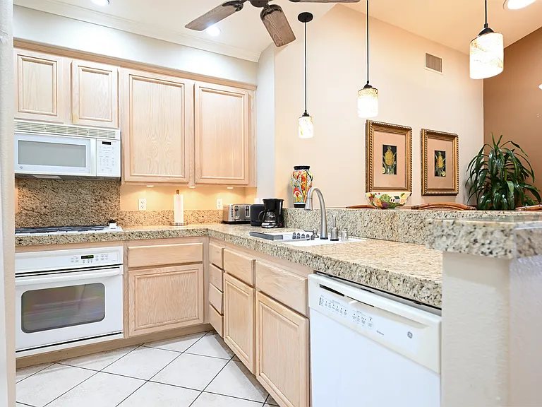 80172 Green Hills Dr — Photo 8