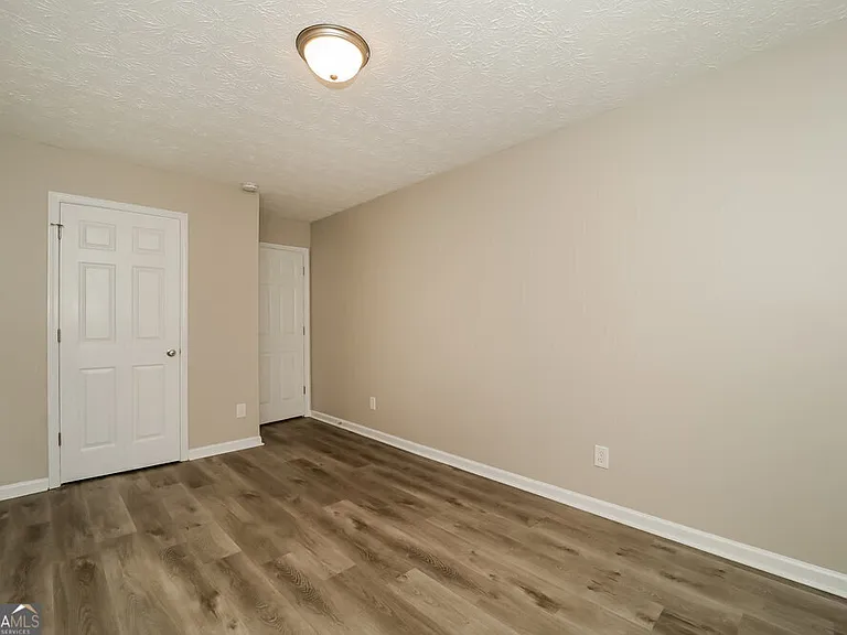 208 Arbor Creek Dr — Photo 11
