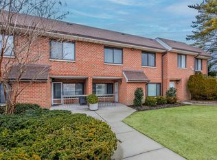 99 S Park Avenue #28, Rockville Centre, NY 11570