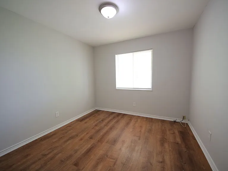 2337 Sandalwood Creek Ct #D — Photo 12