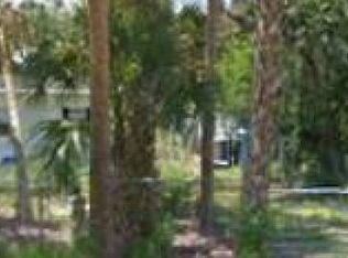 1299 Swamp Ln, Geneva, FL 32732