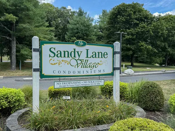 13 Homestead Lane #13, Brookfield, CT 06804