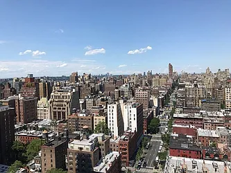 Rented by La Seven Inc.