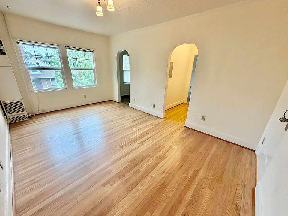 1st image of 236 SE 32nd Ave APT 104