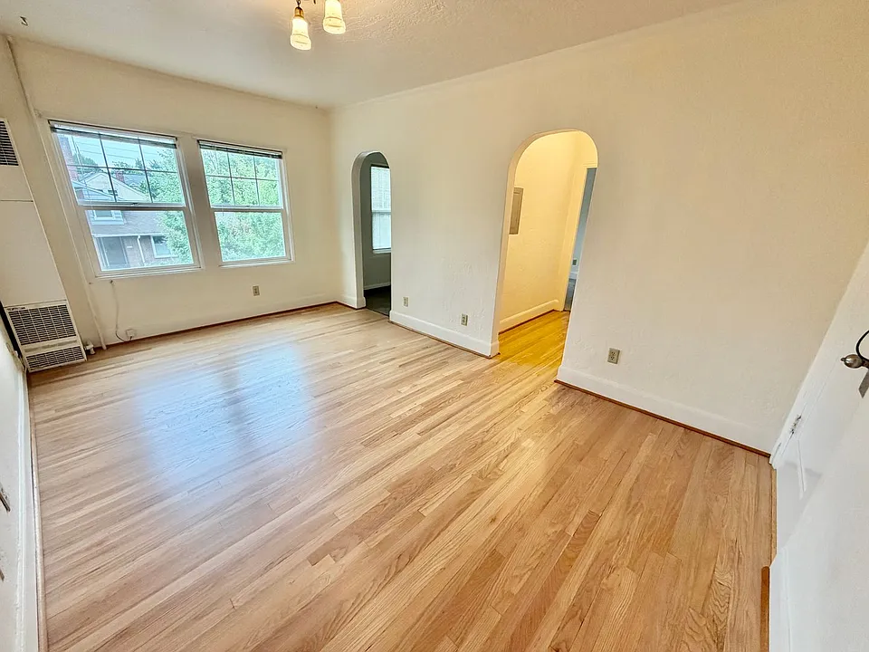 T0108 - Laurelview Apartments