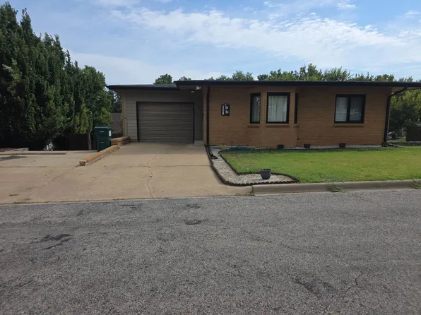 108 W 9th St, Ellsworth, KS 67439