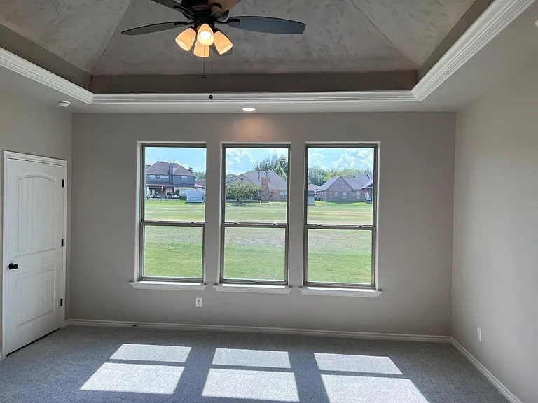 173 Crenshaw Ct — Photo 13