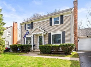 195 Elm Dr, Rochester, NY 14609