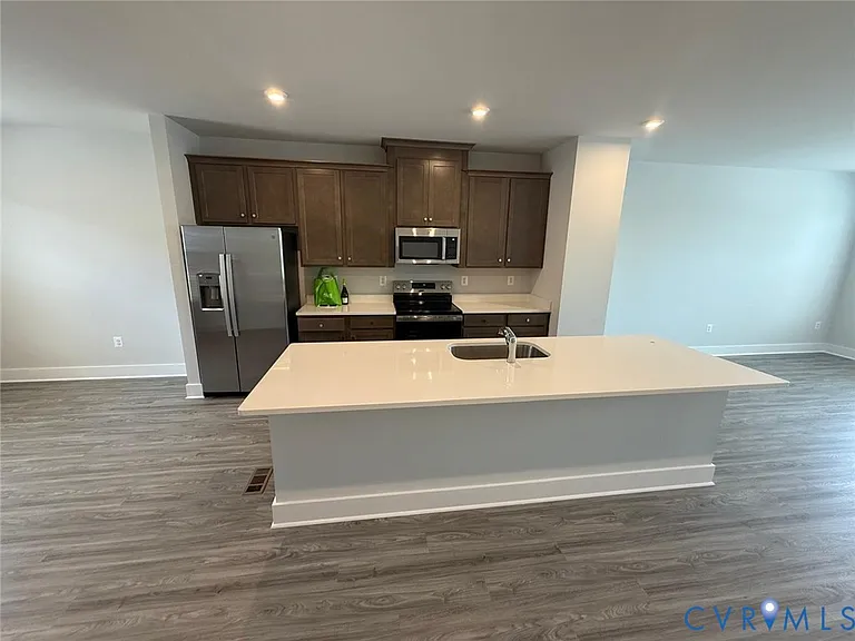 10144 All Star Blvd — Photo 6