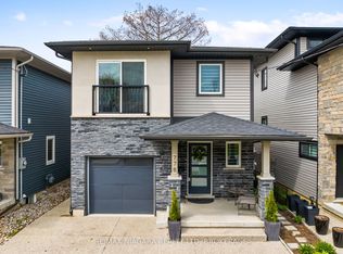 77 B Broadway St, Saint Catharines, ON L2M 7Y3