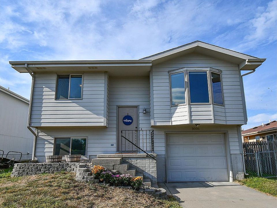 1st image of 3006 W Kyle Ln