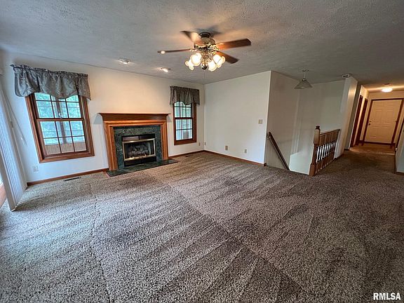 4th image of 17231 Woodland Lakes Dr