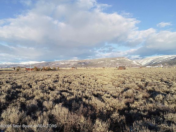 4th image of 344 Lone Cowboy Rd