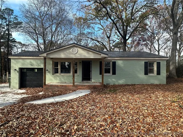 4461 Oakmont Cir, Fayetteville, NC 28311