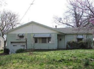 2320 N Farmer Ave, Springfield, MO 65803