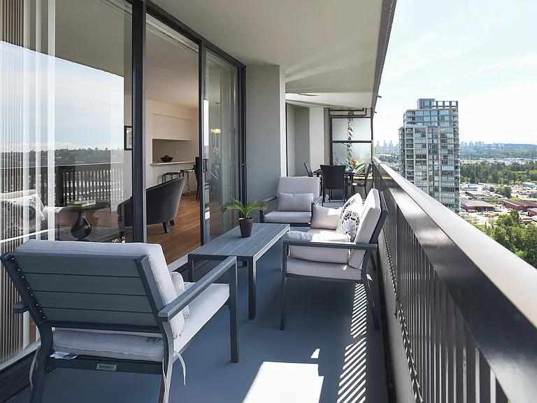 5051 Lougheed Hwy — Photo 25