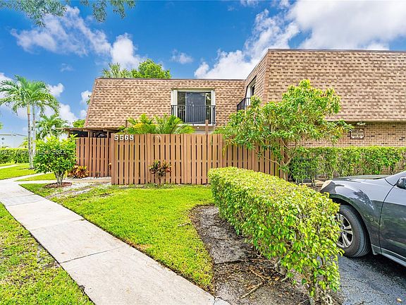 2nd image of 5568 NW 59th Pl