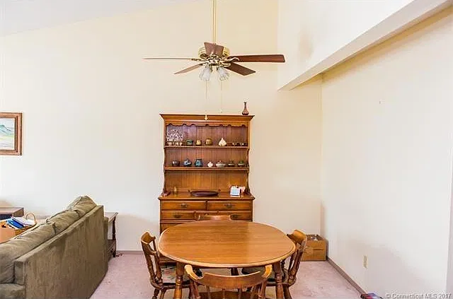 2 bed, 816 sqft, $1,900 — Photo 3