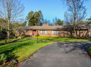 7777 Sudbury Ln SE, Ada, MI 49301