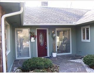 1st image of 4 Carroll Ln