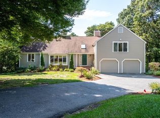 22 Farm Hill Rd, Natick, MA 01760