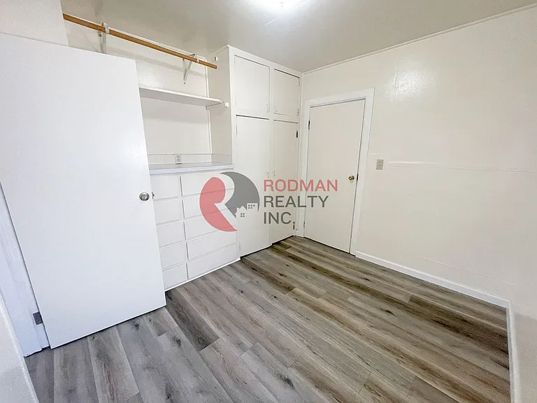 207 NW 7th Ave — Photo 8