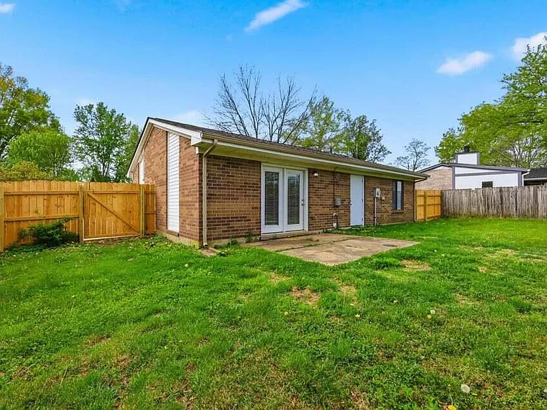1409 Gatlinburg Ct — Photo 18
