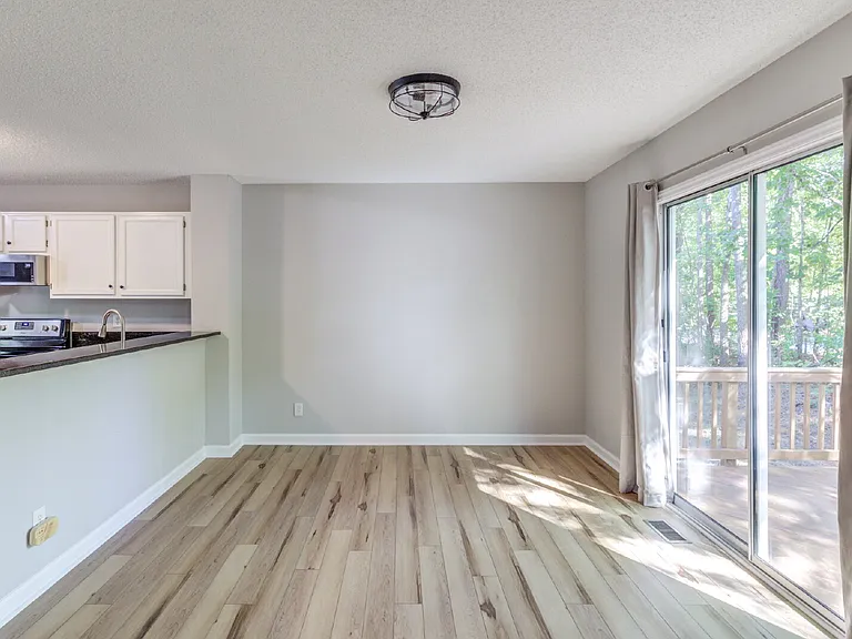 103 Unaka Ct — Photo 21